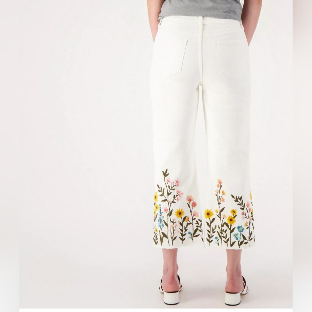 DRIFTWOOD White Cropped Pants with Embroidered Hem